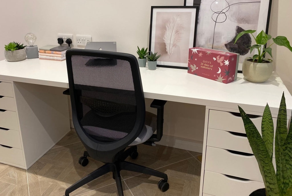 Real Mum Review Tries Out Our Ovair Office Chair